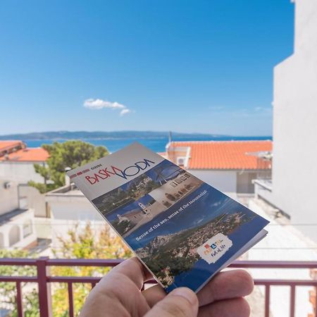 Apartmani Franko Baska Voda Luaran gambar