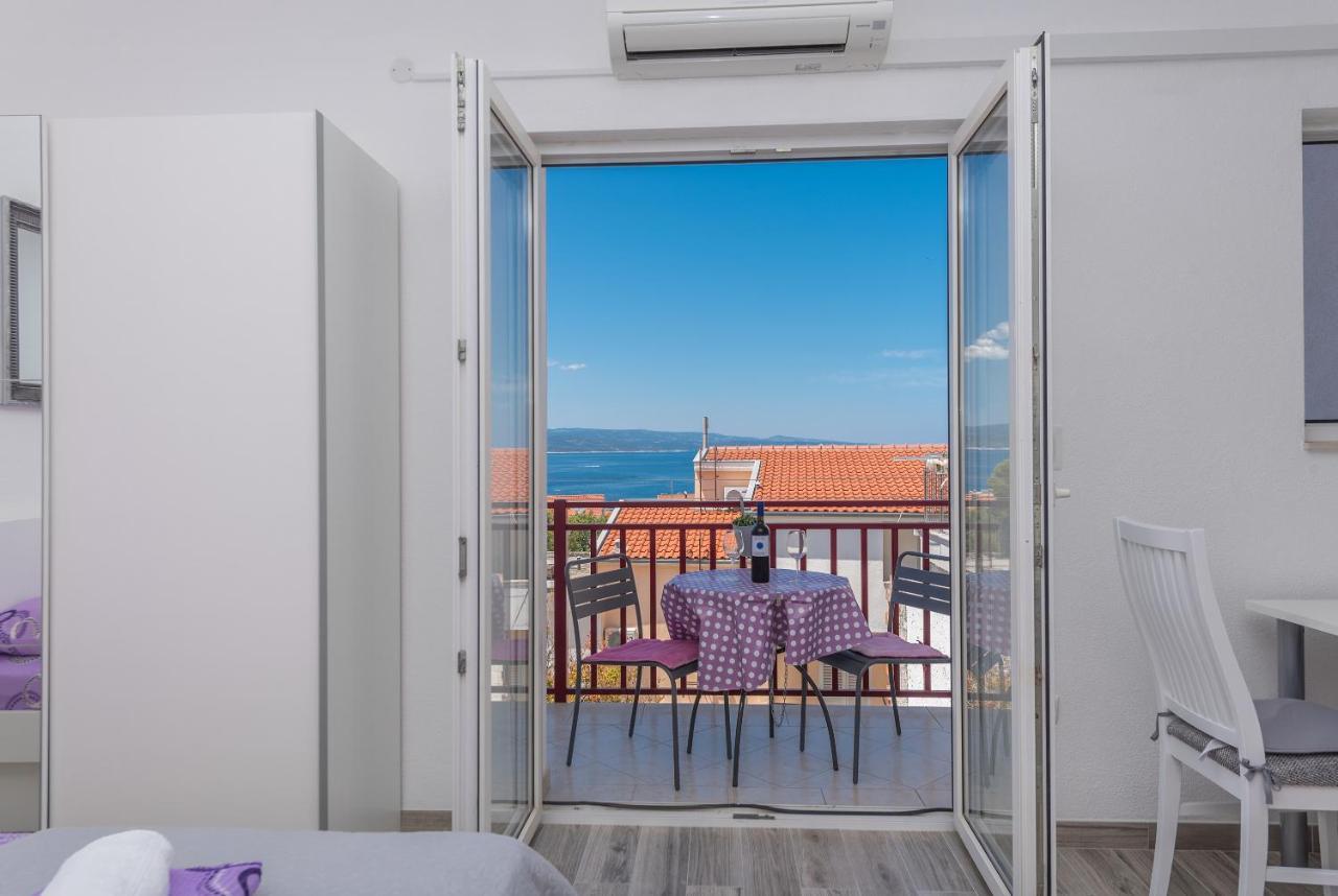 Apartmani Franko Baska Voda Luaran gambar
