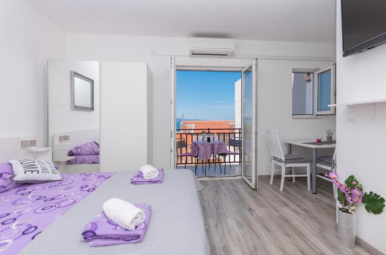 Apartmani Franko Baska Voda Luaran gambar