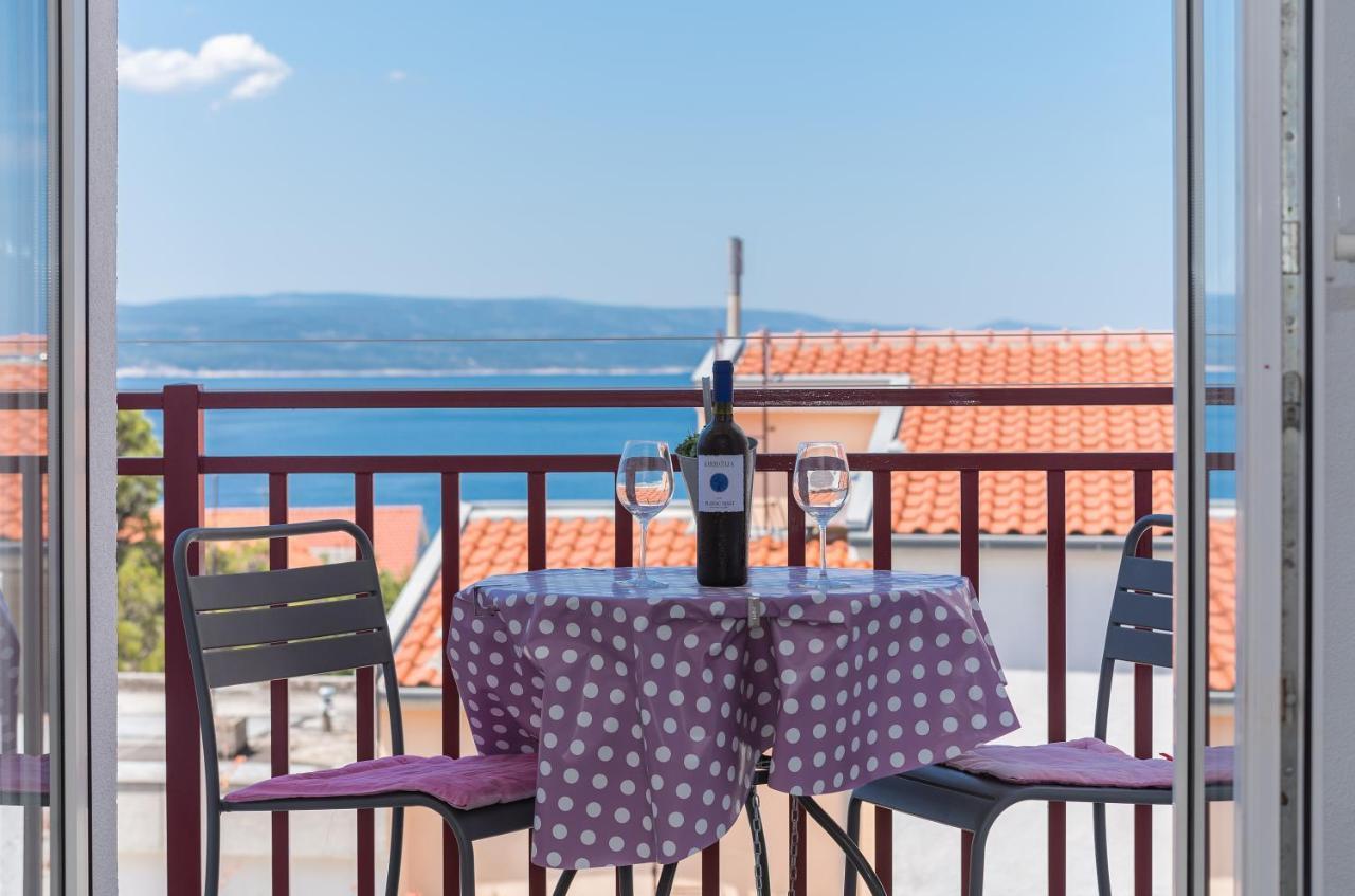 Apartmani Franko Baska Voda Luaran gambar