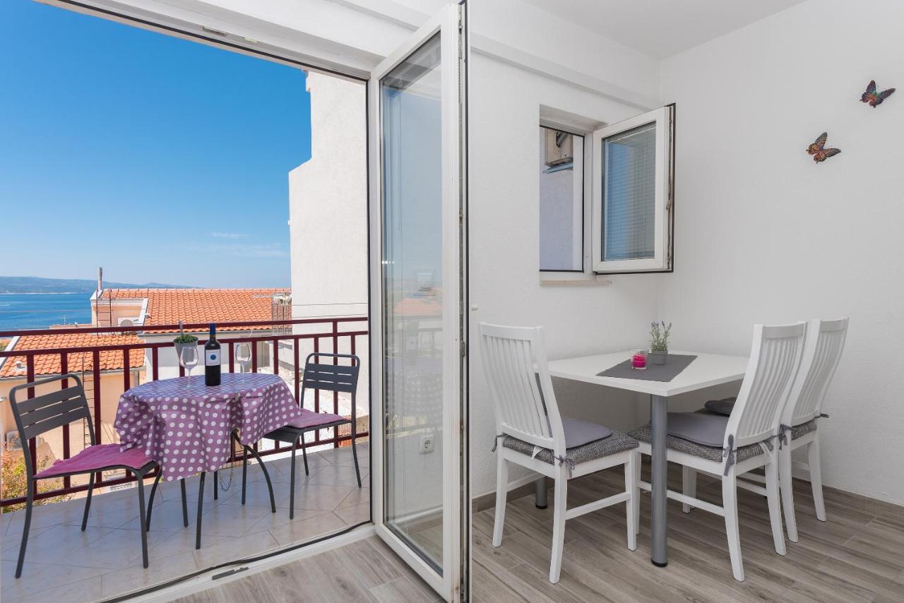 Apartmani Franko Baska Voda Luaran gambar