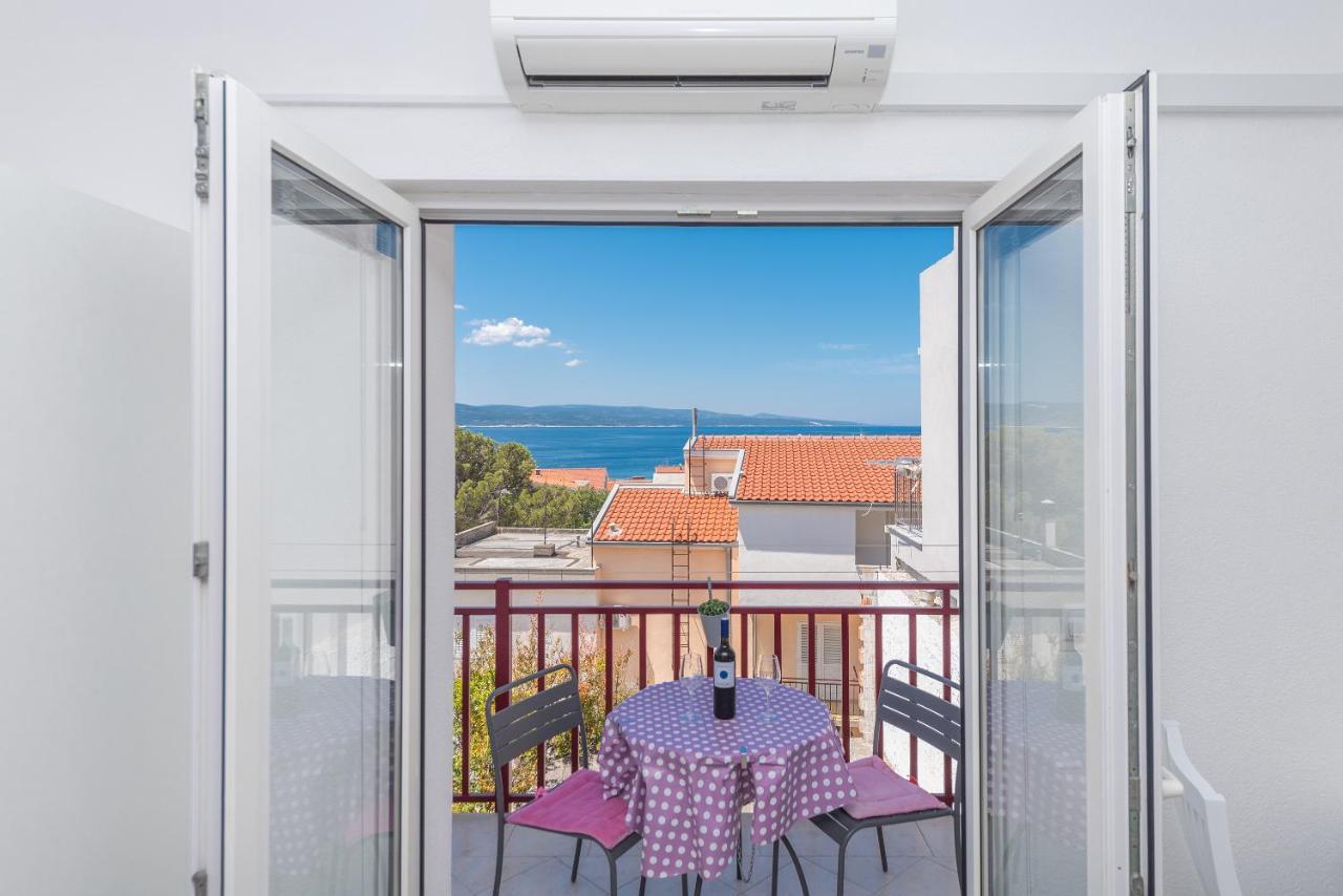 Apartmani Franko Baska Voda Luaran gambar