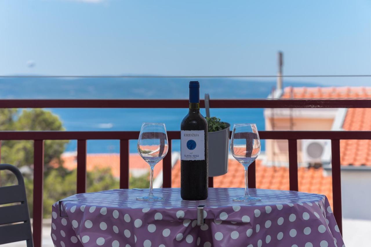 Apartmani Franko Baska Voda Luaran gambar
