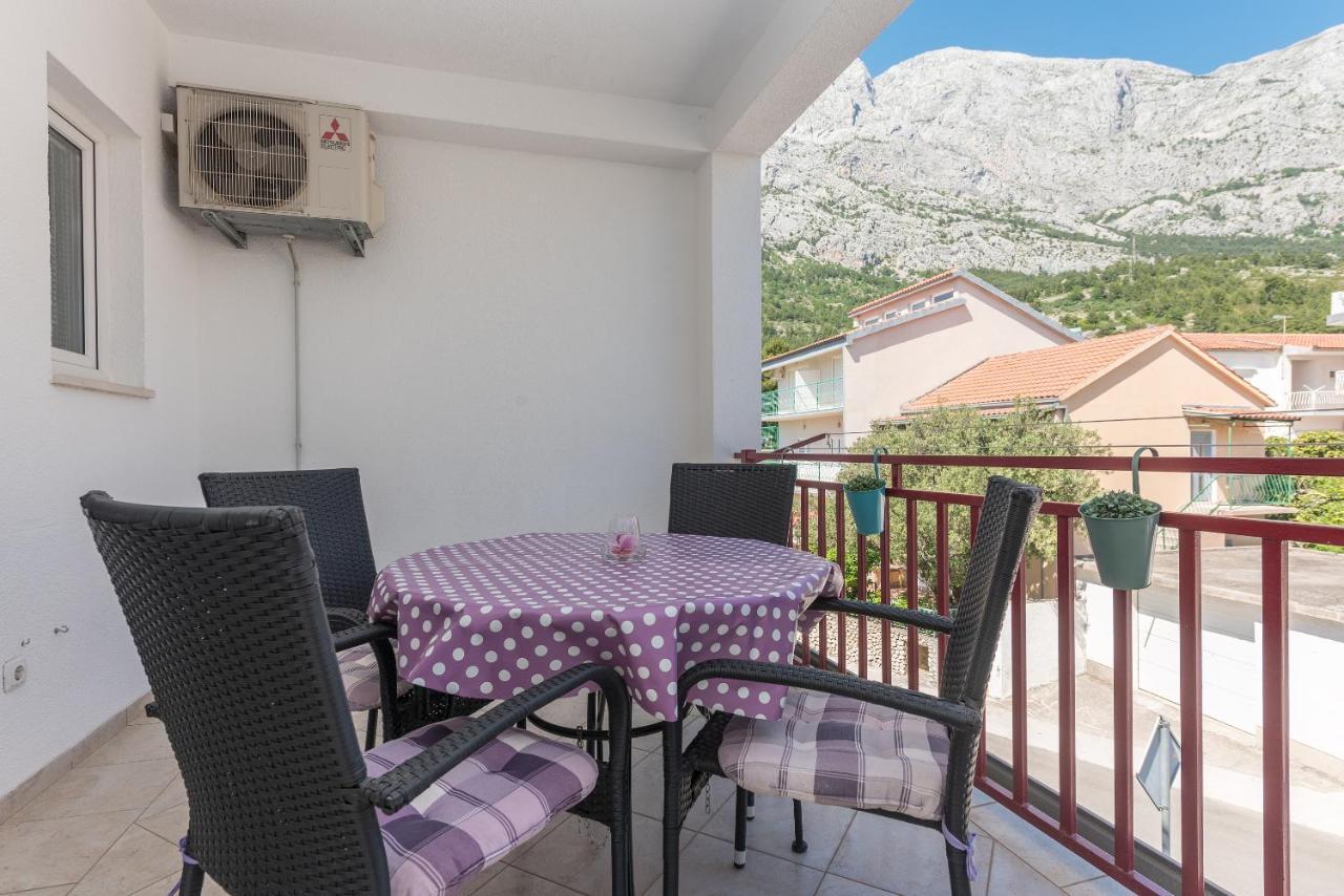 Apartmani Franko Baska Voda Luaran gambar