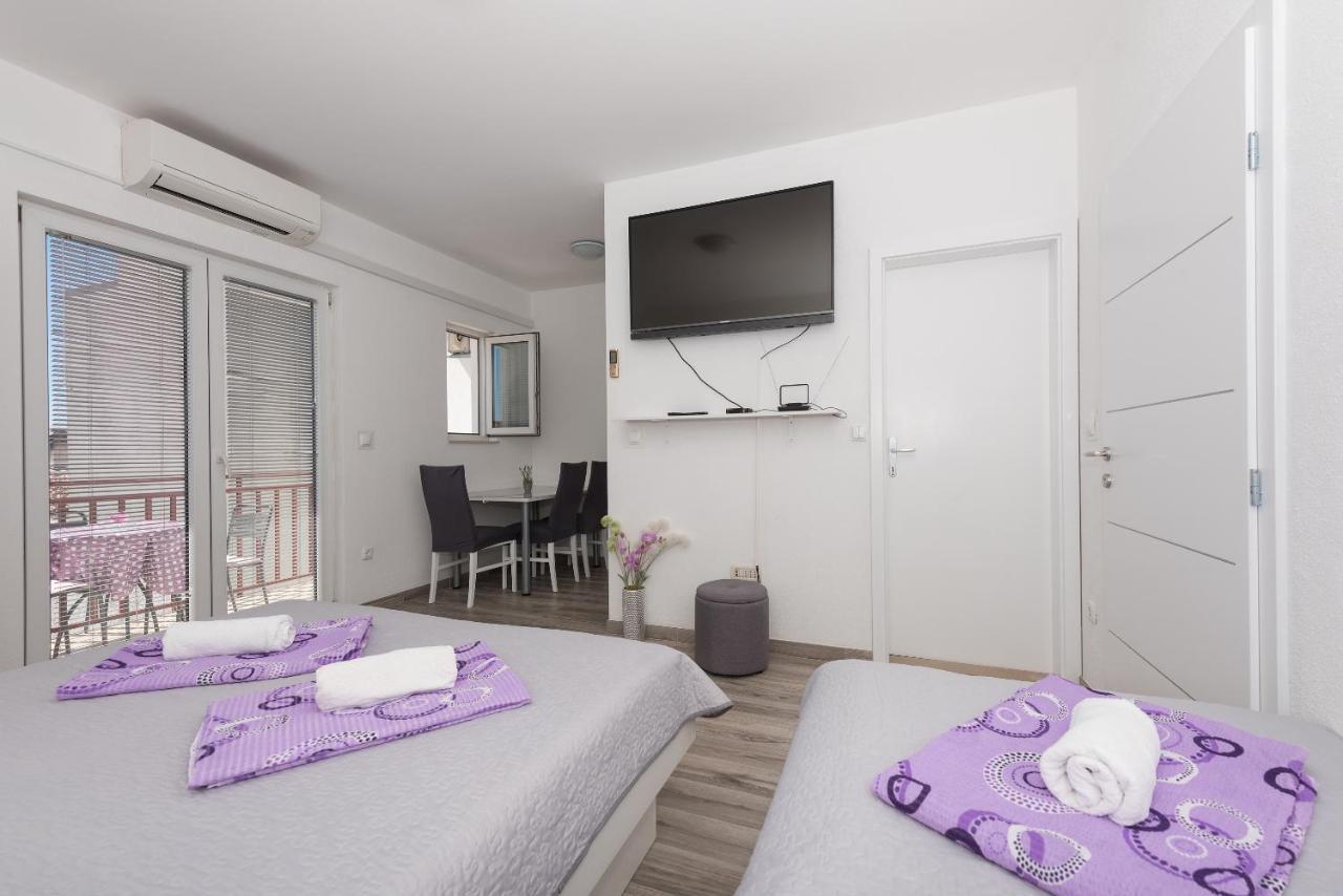 Apartmani Franko Baska Voda Luaran gambar